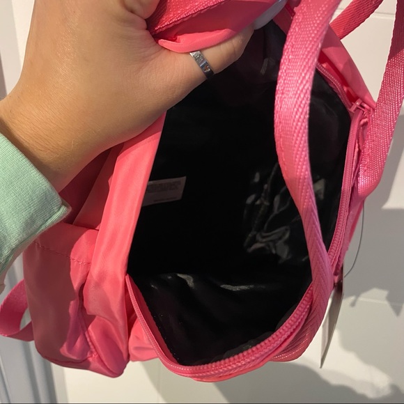 🚫🚫sold🚫🚫💖Hot Pink Mini Backpack - Picture 4 of 6